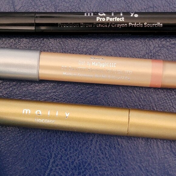 Mally cosmetics Box of 10 bundle New - Picture 9 of 10